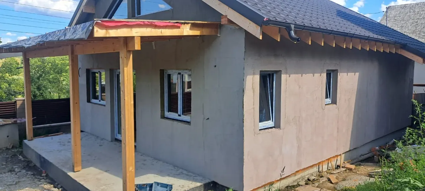 Casa Anca, casa finisată, văzută dinspre terasă