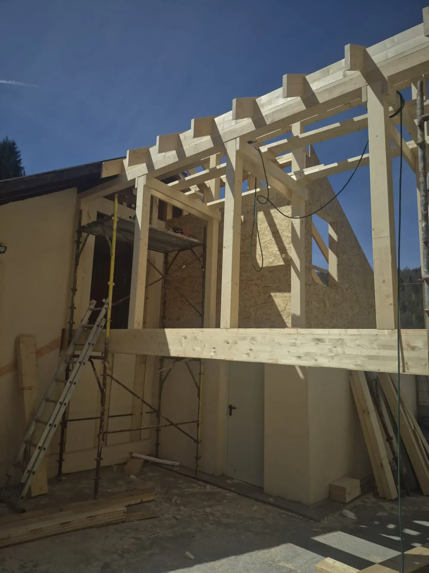 Casa Costi, structura interioară înainte de închiderea pereților