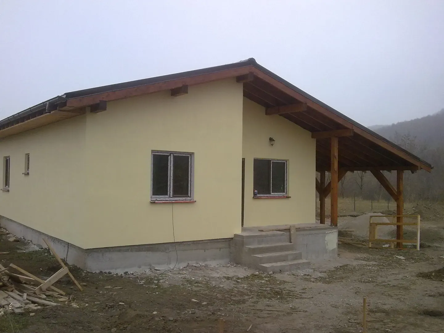 Casa Roxana, casa finalizată, văzută din grădină