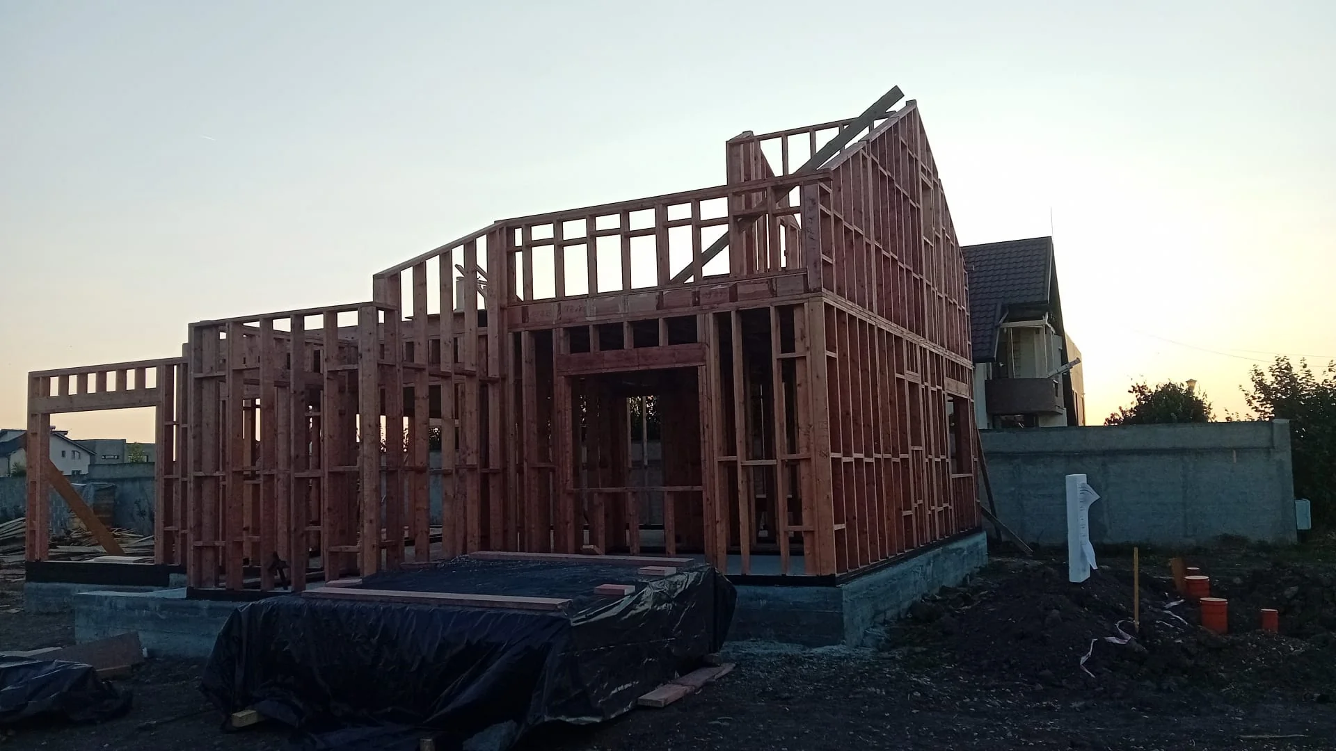 Casa Adrian, etapă de construcție 2